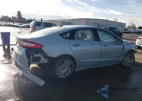 2013 Ford Fusion Se Hybrid z USA, uszkodzony, nr VIN 3FA6P0LU1DR237161